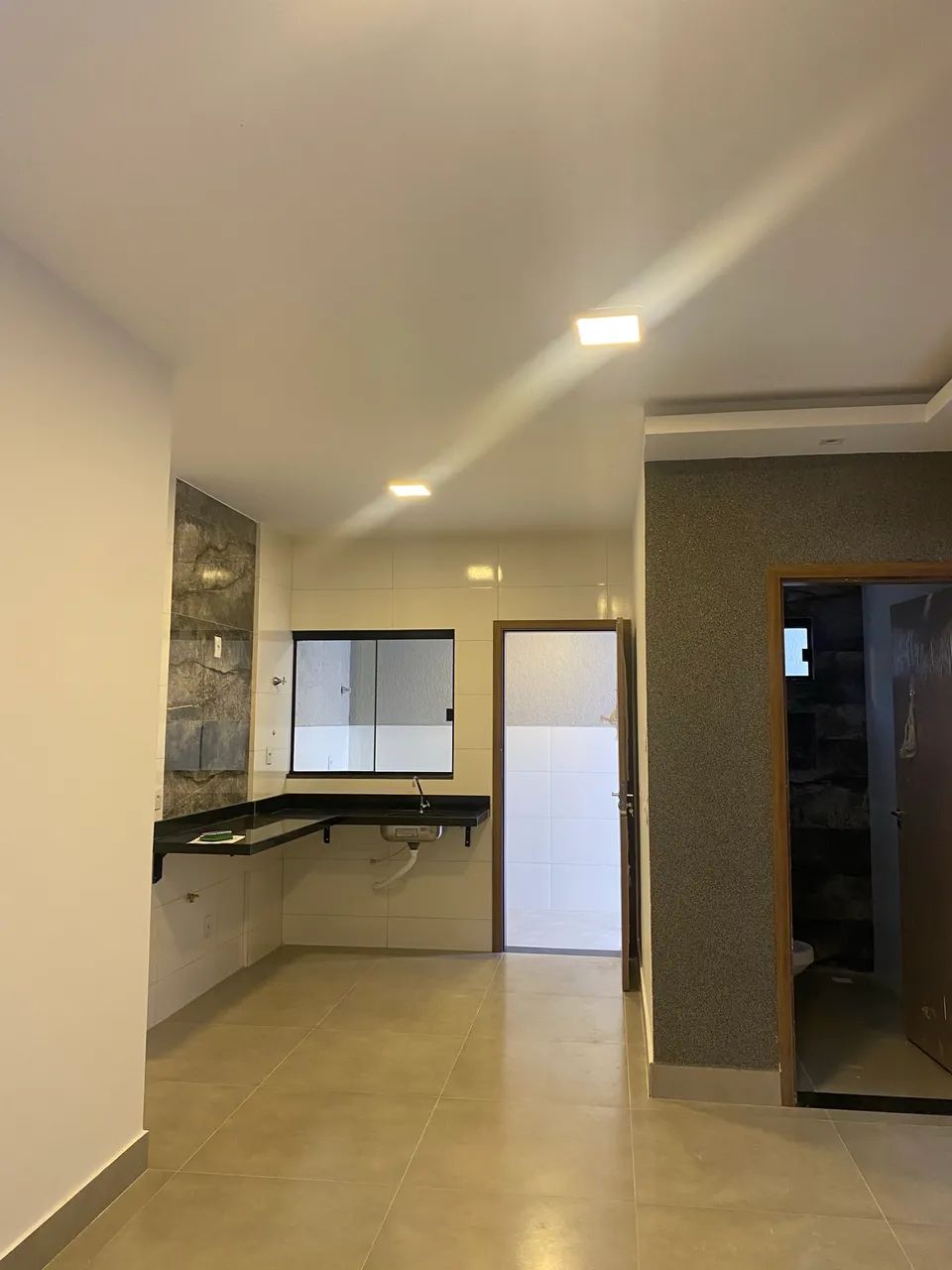 Alugo apto no pérola setor 01