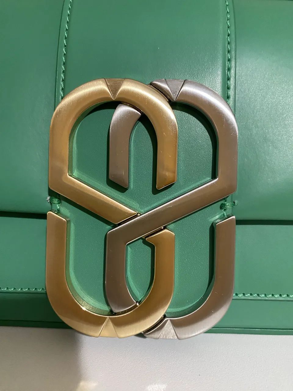 Bolsa Schutz Sophia média verde em couro nova com etiqueta
