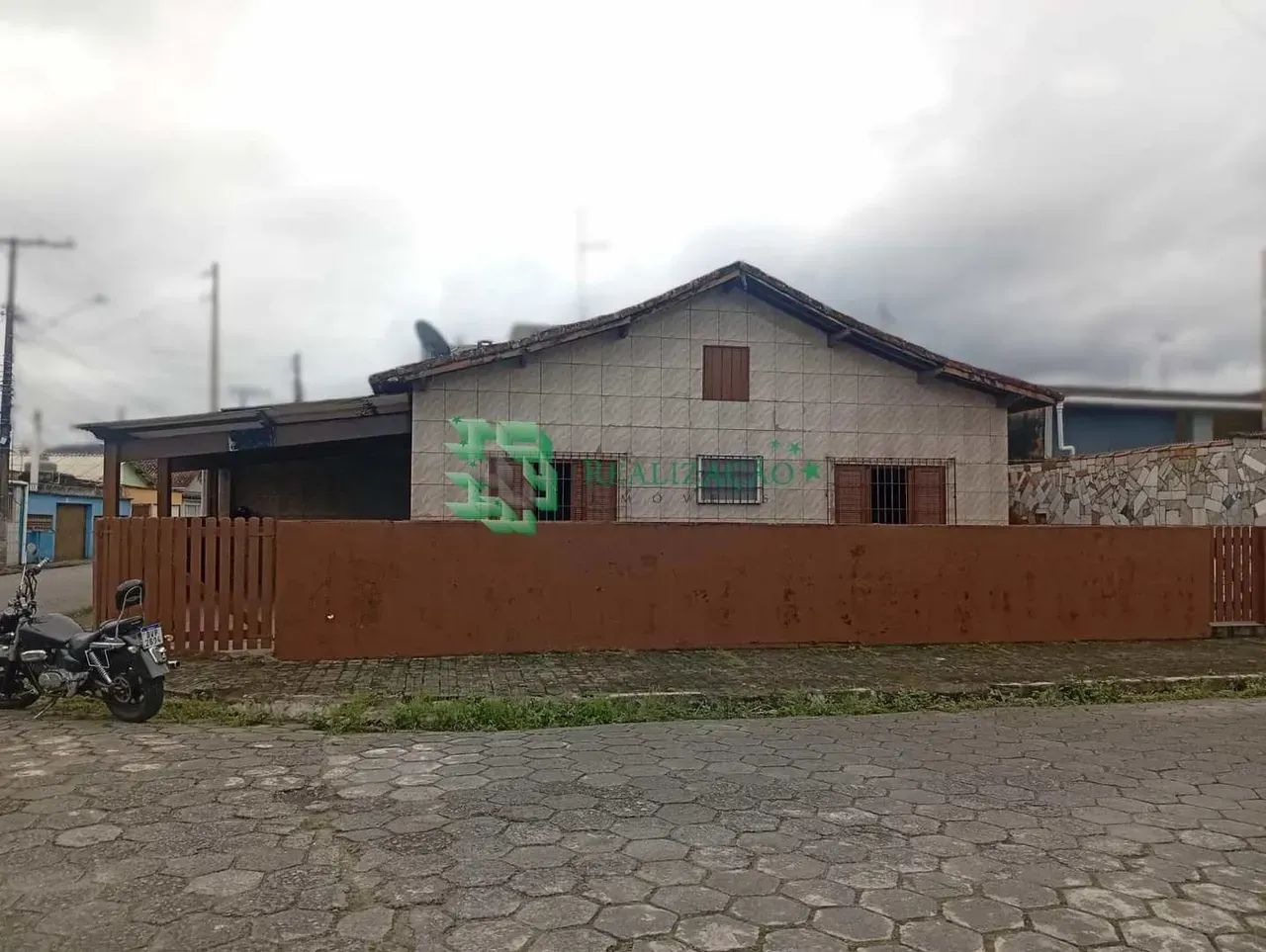 Casa com Quintal e Espaço para Piscina em Oceanópolis