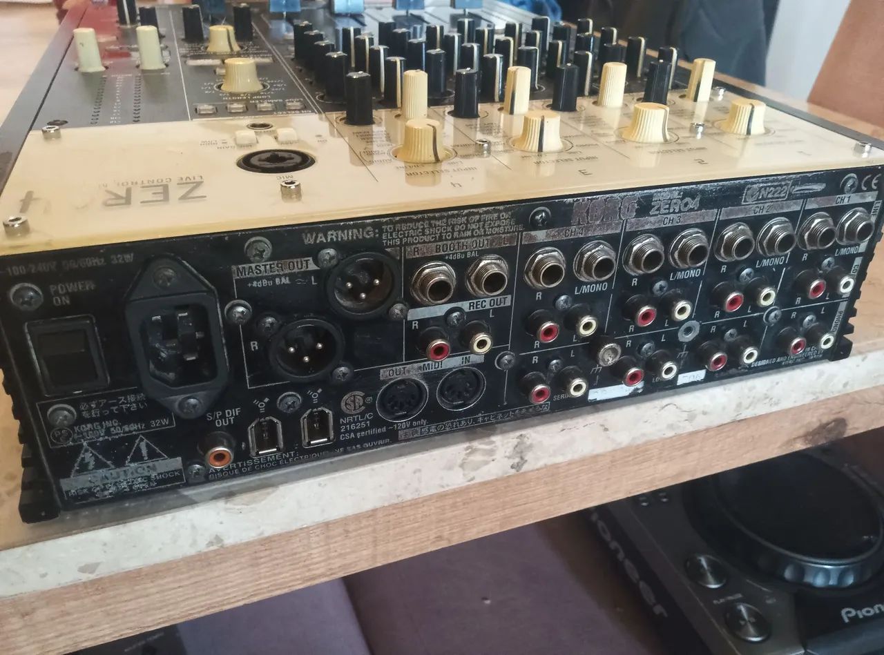 Mixer korg Zero 4  - Foto 3