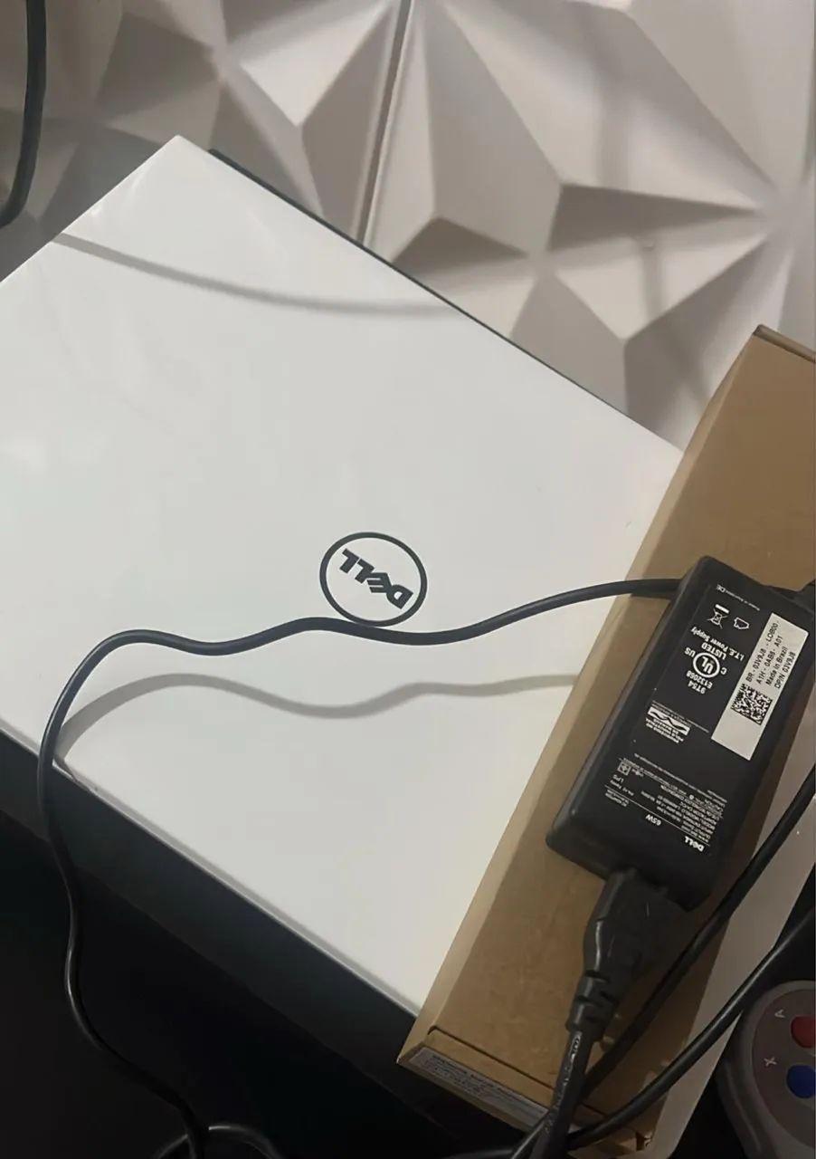 Notebook Dell Inspiron I7 16GB SSD