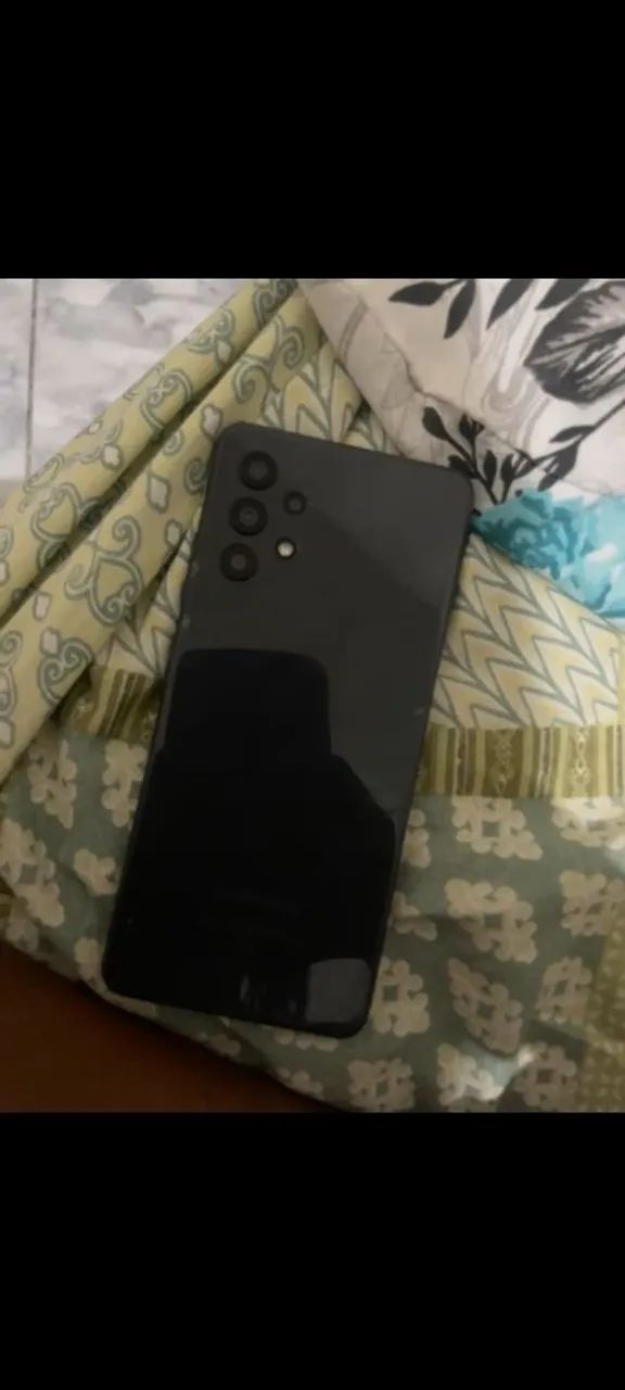 Vendo esse celular A32 