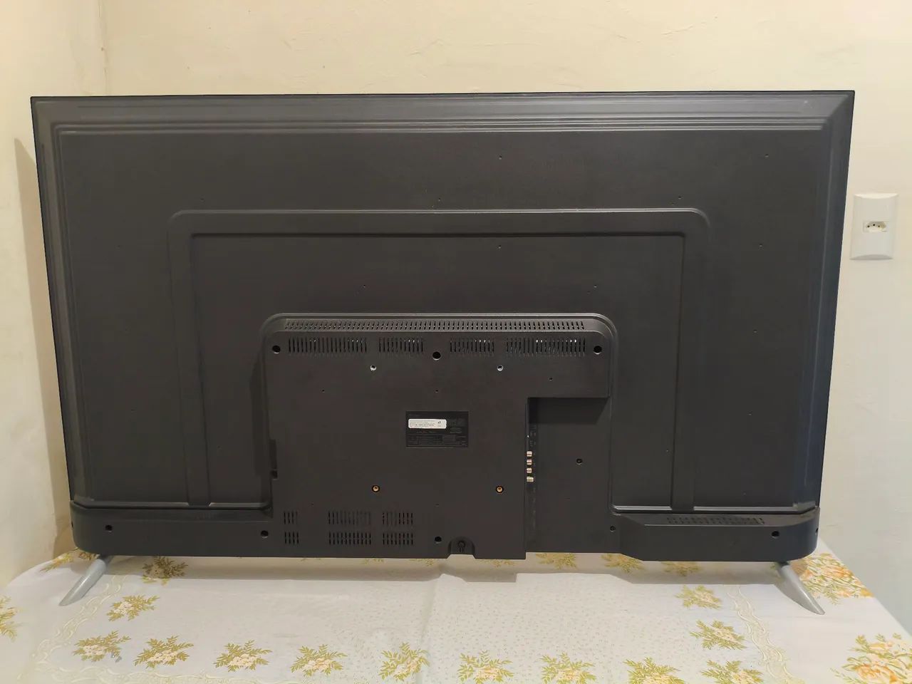 Tv PHILCO Led 4k Smart 58 polegadas p/ retirada de peças (tela quebrada) - Foto 2