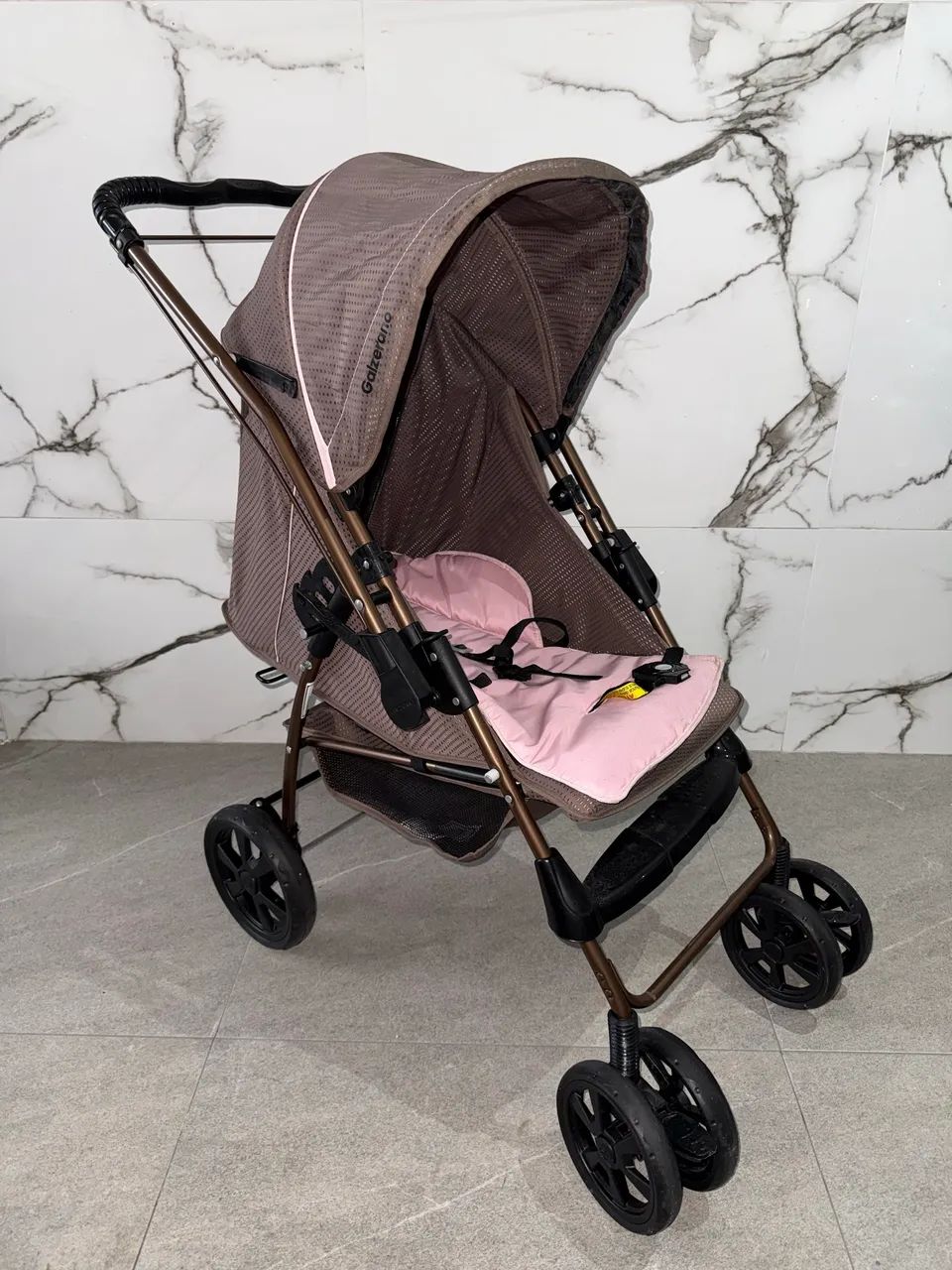 Carrinho de bebê galzerano