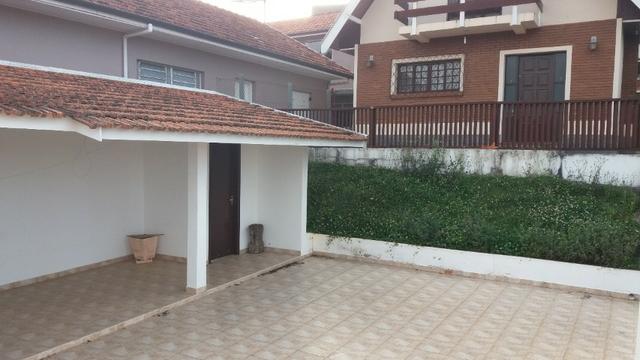 Ótima casa com 3 quartos sendo 1 suíte Vila Lolly - Foto 2