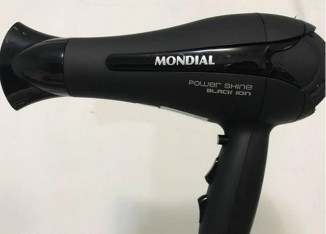 Secador profissional mondial 220v