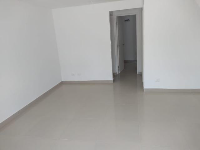 Casa no Cordeiro com 3 Quartos sendo 1 Suíte, 2 vagas de estacionamento - Foto 4