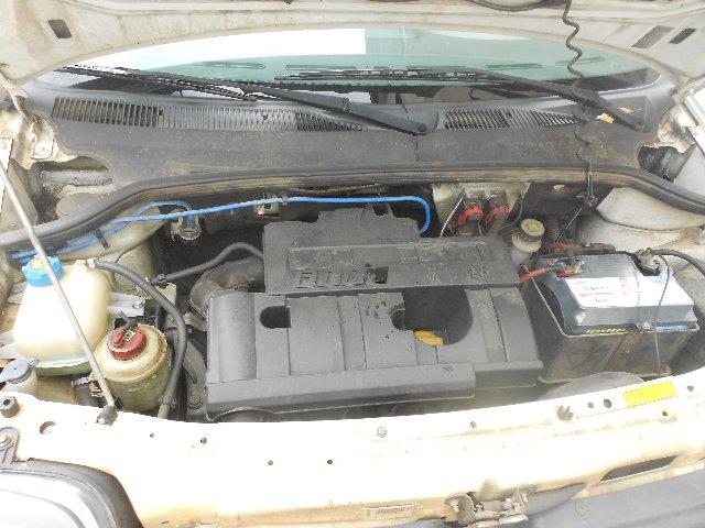 Doblo cargo modelo 2006, 1.8 dir.hid.unico dono,porta lateral,fazemos financiamento !!! - Foto 12