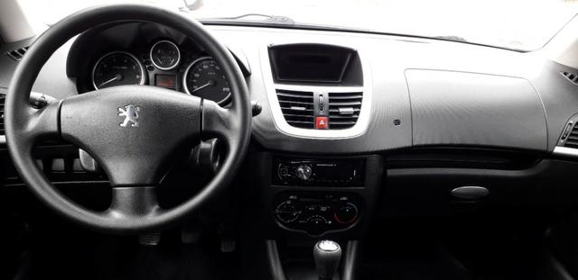 Peugeot 207 xr 1.4 ano 2011 completo - Foto 8