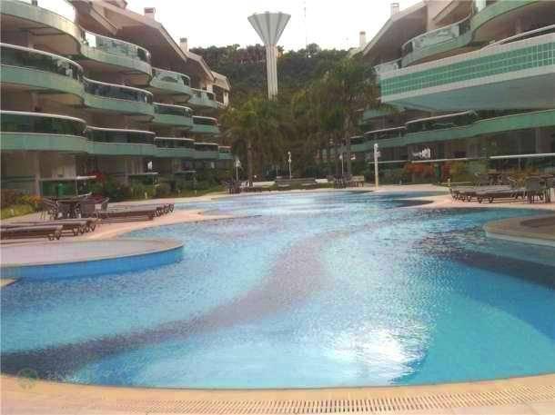 Cobertura duplex na praia brava - Foto 12