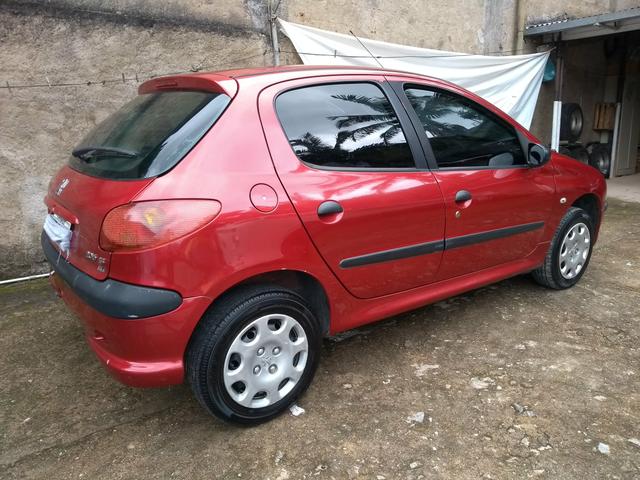 Peugeot 206 ano 2007 1.4 flex com manual nota fiscal de fábrica e chave reserva - Foto 17