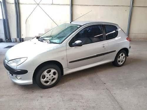 Peugeot 206 Quicksilver 2003