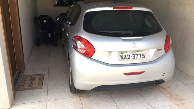 Peugeot 208, Allure 1.5 - Foto 2