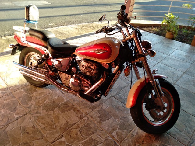 SUZUKI MARAUDER 98