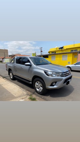 TOYOTA HILUX CD SRV 2018/2018 DIESEL 4X4 AUTOMÁTICA