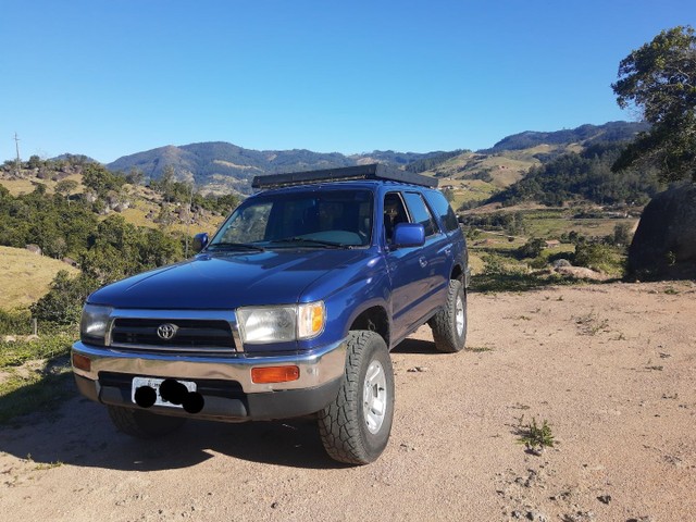 TOYOTA HILUX SW4 3.0 TURBO DIESEL