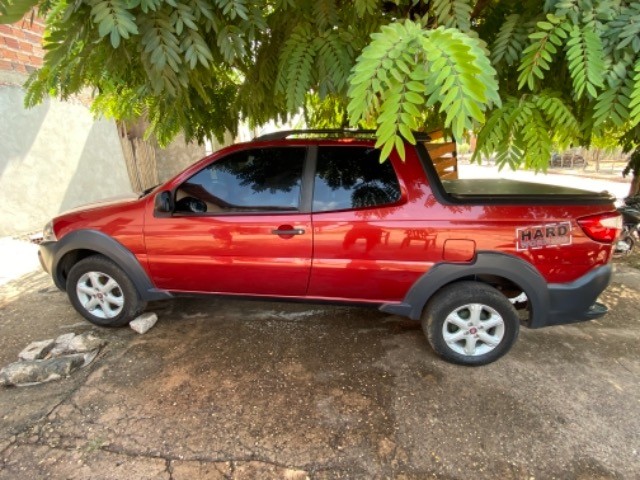 CARRO FIAT STRADA