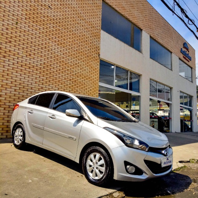 HYUNDAI HB20S COMFORT 1.6 2015 COMPLETO AUTOMÁTICO