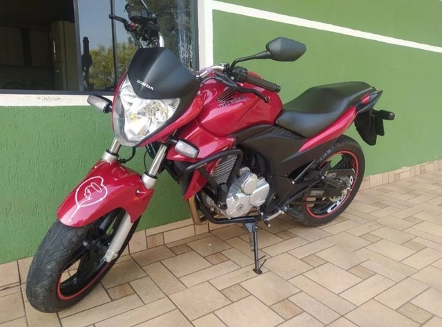 HONDA CB 300R *PERCELO*