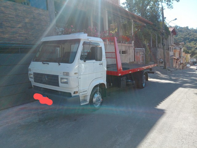 VENDO OU TROCO VW 7.110S