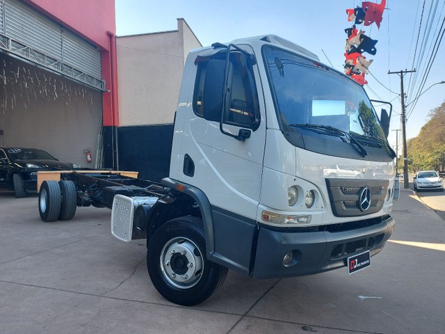 MERCEDES-BENZ ACCELO 1016