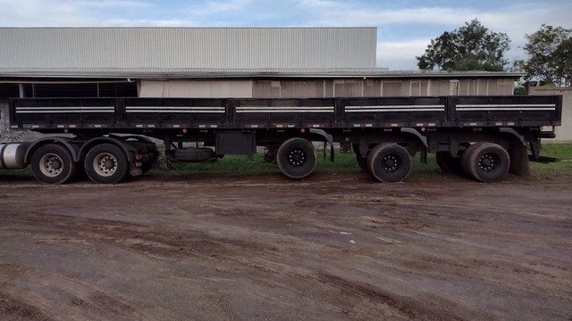 LIBRELATO VANDERLEIA ANO 2011 , 13.50 MTS COM PNEUS , FILE .