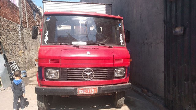 CAMINHÃO 608