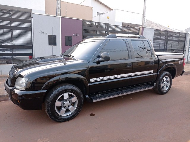 S10 EXECUTIVE 10/11 IMPECÁVEL PARA PESSOAS EXIGENTES