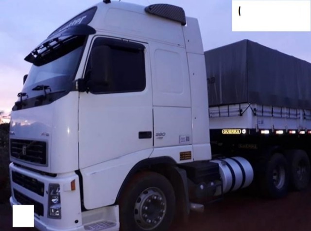 VENDE SE ESSE CAMINHÃO
