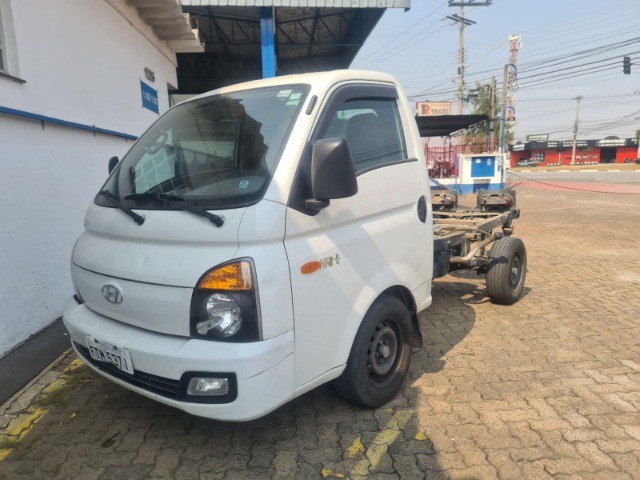 HYUNDAI HR 2.5 2014 MUITO CONSERVADA BAIXO KM