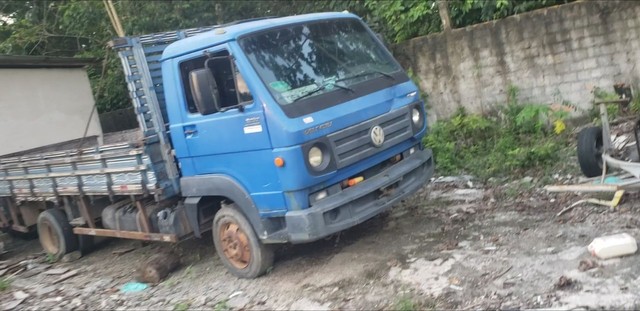 VENDO CAMINHÃO 3×4 MODELO DELIVERY 8.160