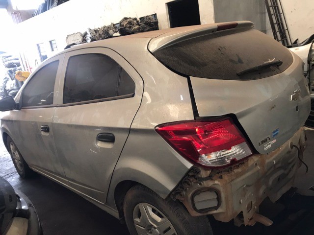Sucata Gm/ Onix 1.0 Mt Joye 2018/2018 para venda de peças  - Foto 5