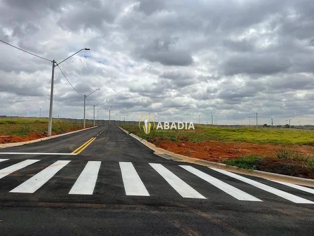 Terreno a venda no Residencial Villagio Paulinia no Bairro São Bento