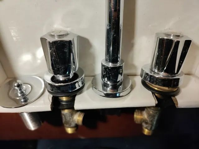 Misturador lavatório + válvula Inox  - Foto 4