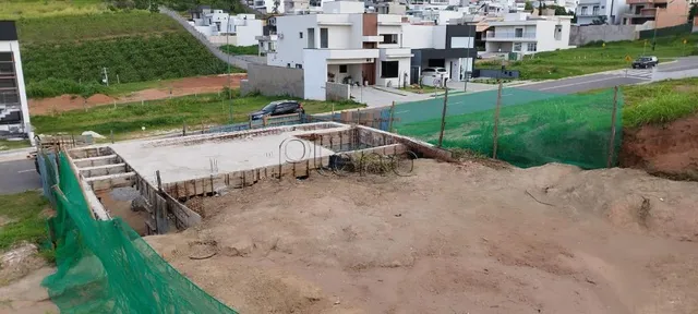 Terreno à venda com 300 m² no Condominio Mont´Alcino, Valinhos
