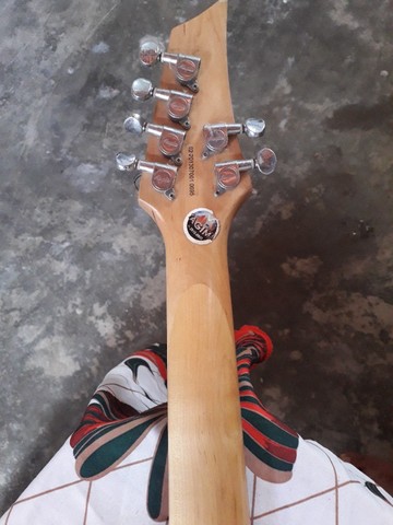 Vendo guitarra Memphis by tagima mg230 vender Rapido cuida.