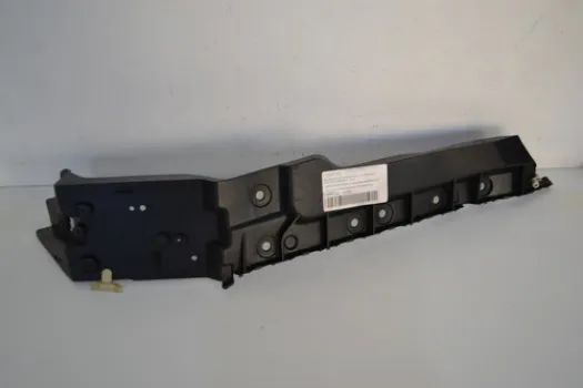 Guia Parachoque Traseiro Lado Esquerdo Range Rover Dk62-17a8