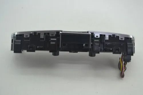 Comando Radio Som Painel Mercedes Benz C180 Original A205905 - Foto 3