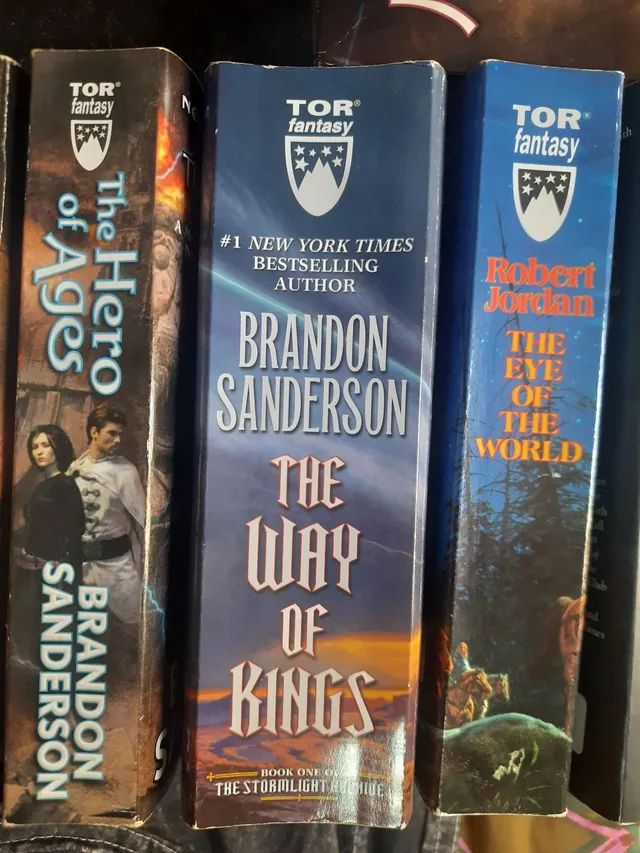 TODOS OS LIVROS DO BRANDON SANDERSON