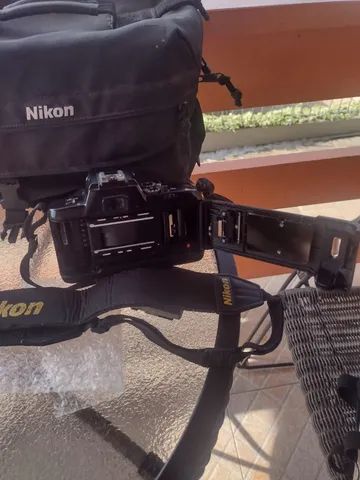 Nikon com estojo