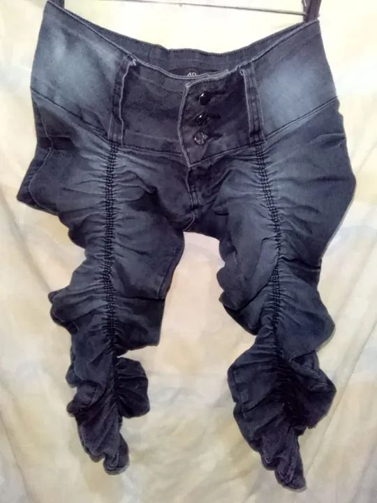 CALÇA FEM.N°40. (GRIFFE) 