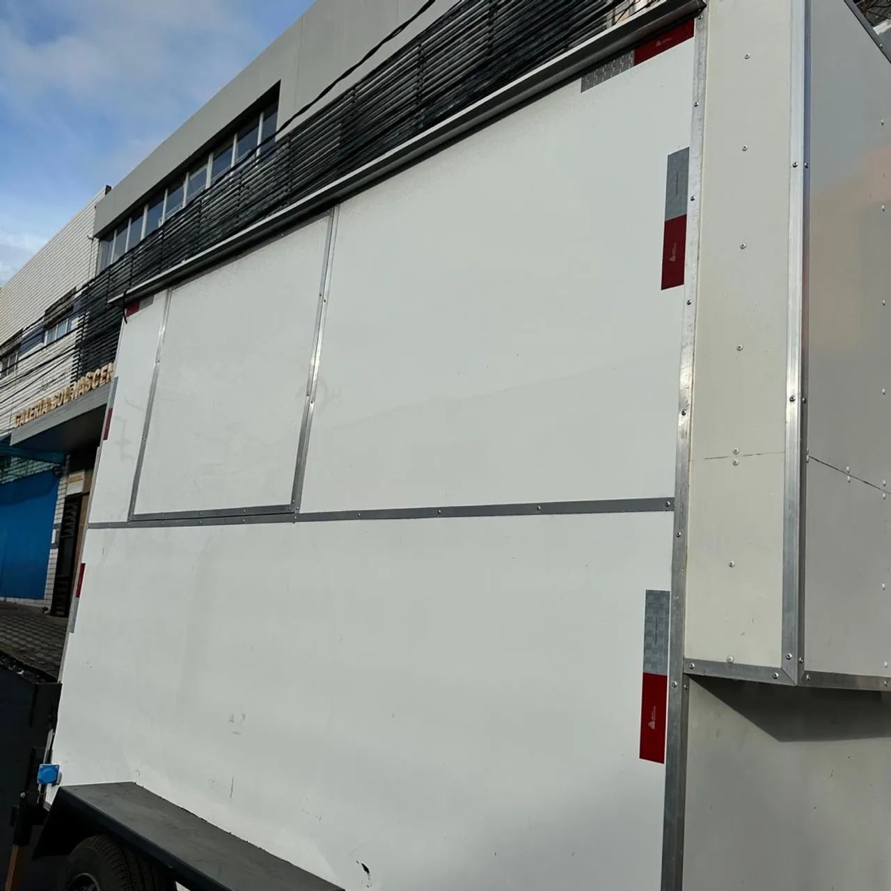 Trailer - garanta sua independência  - Foto 3