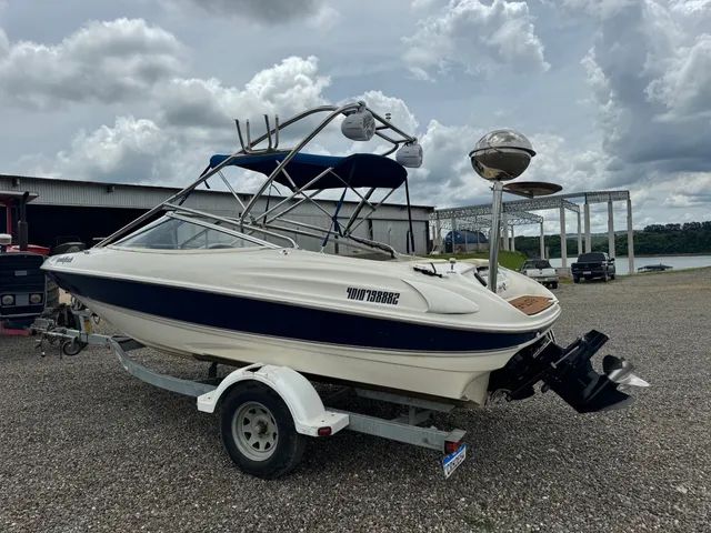Lancha Bayliner Capri 18,5  - Foto 3