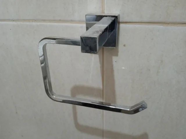 Suporte p/ papel higiênico em Aço / Inox Cinza 20 cm x 18 cm x 8 cm - Foto 3