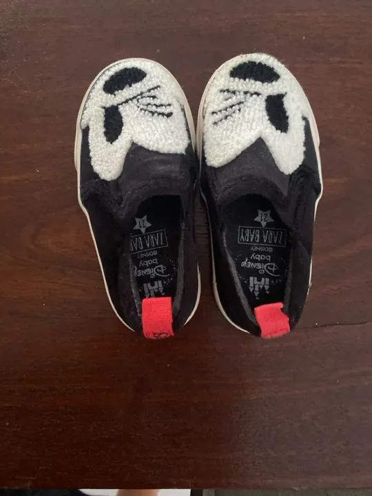 Conjunto de 4 pares de sapatos infantis - Tamanho 22 - Foto 2