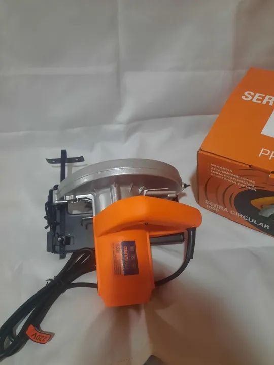 Serra Circular 1000W Profissional - Proeuro - Foto 2