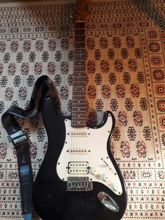 Guitarra Shelter u.s.a Califórnia Standard original novissima