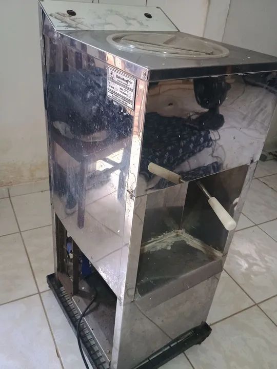 Vendo máquina de sorvete de massa e açaí  - Foto 2