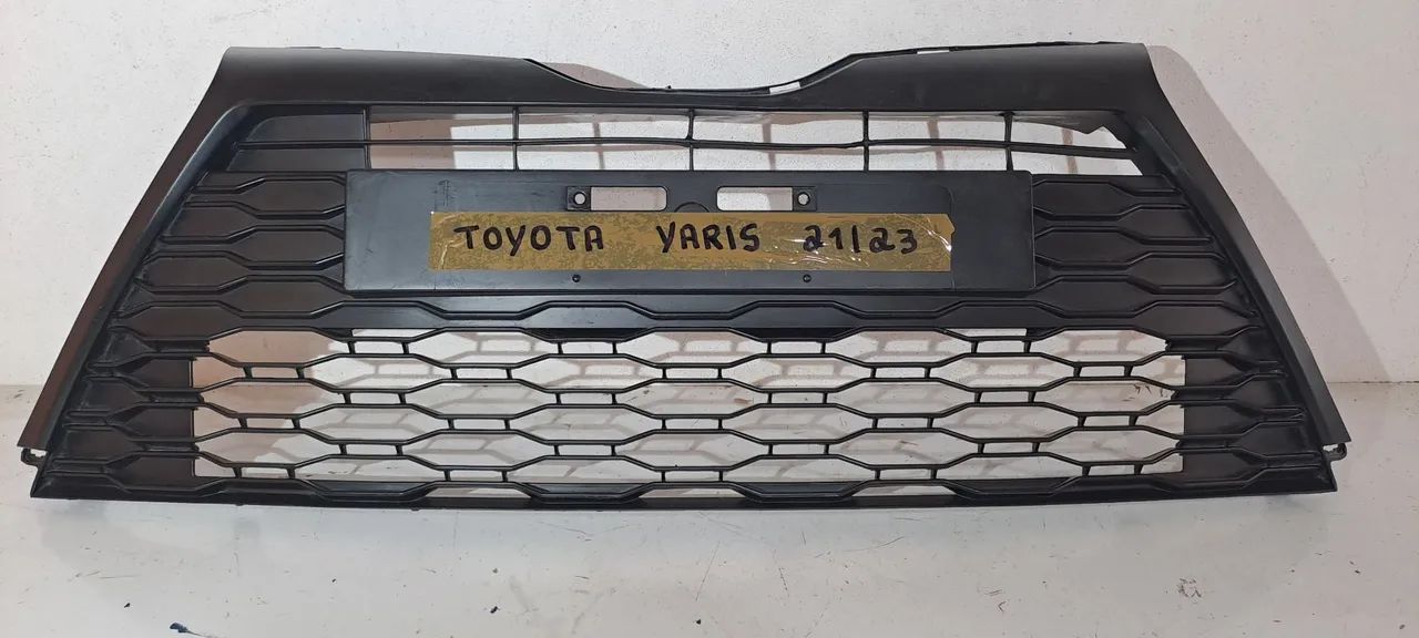 Grade Yaris 2021/ 2023 Com Detalhe ESTE PRODUTO NÃO ESTÁ COM FRETE INCLUSO