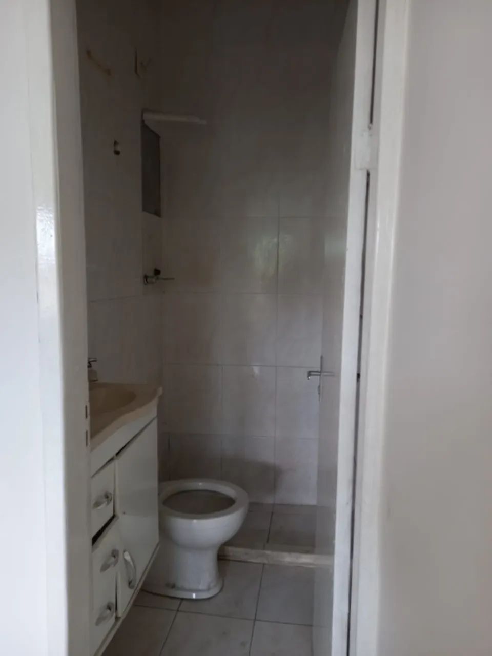 Sala enfrente ao Hospital Pedro II. - Foto 4